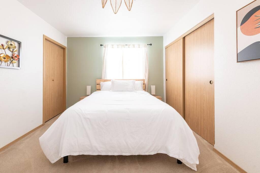Cozy 2 Bedroom Condo Walking Distance From The Beach Ocean Shores Eksteriør billede