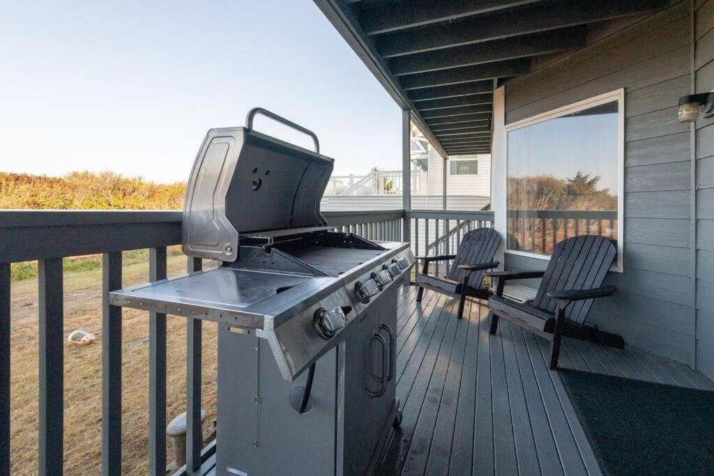 Cozy 2 Bedroom Condo Walking Distance From The Beach Ocean Shores Eksteriør billede
